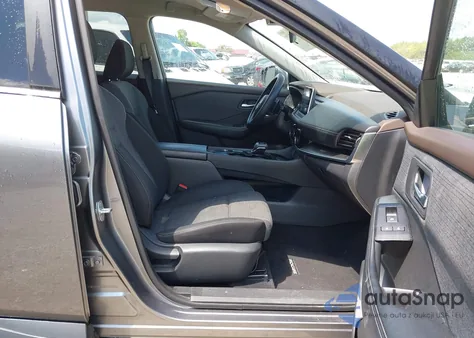 2022 Nissan Rogue Sv Fwd z USA, uszkodzony, nr VIN 5N1BT3BAXNC676805